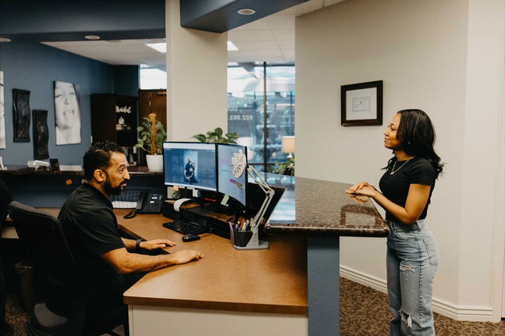 Silmaril Front Desk